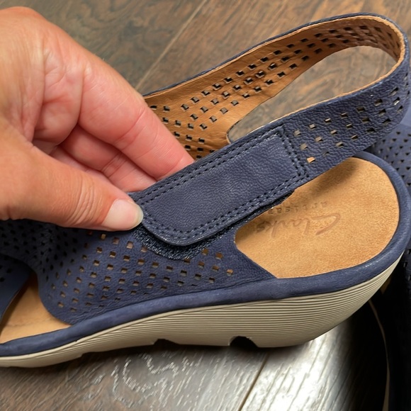 Clarks Navy blue Wedge Slingback Sandals - Picture 4 of 10